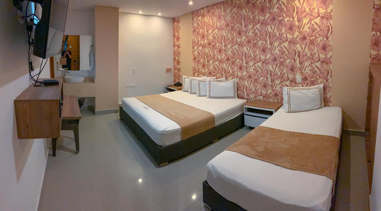 Infinity Hotel Меделин Екстериор снимка
