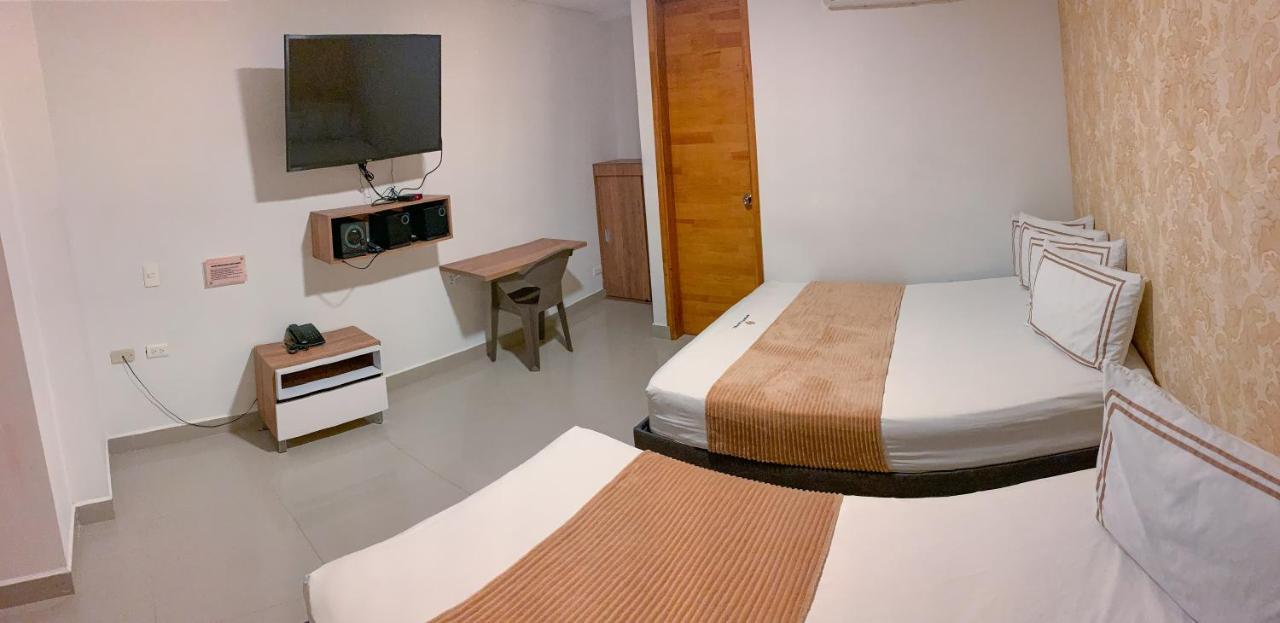 Infinity Hotel Меделин Екстериор снимка