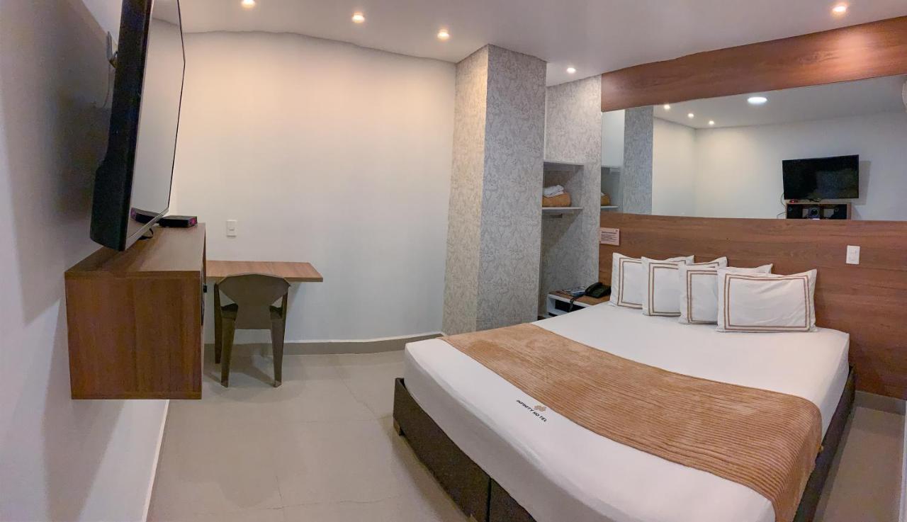 Infinity Hotel Меделин Екстериор снимка