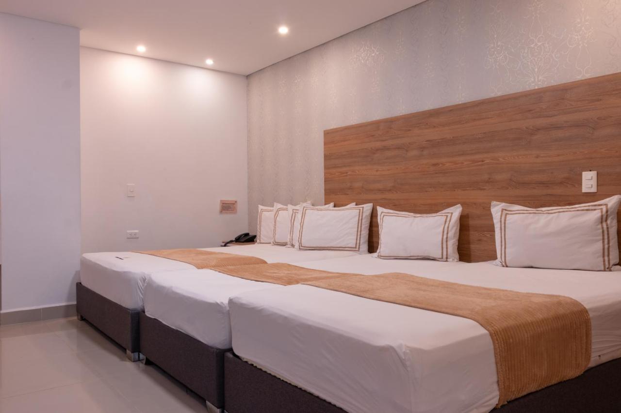 Infinity Hotel Меделин Екстериор снимка