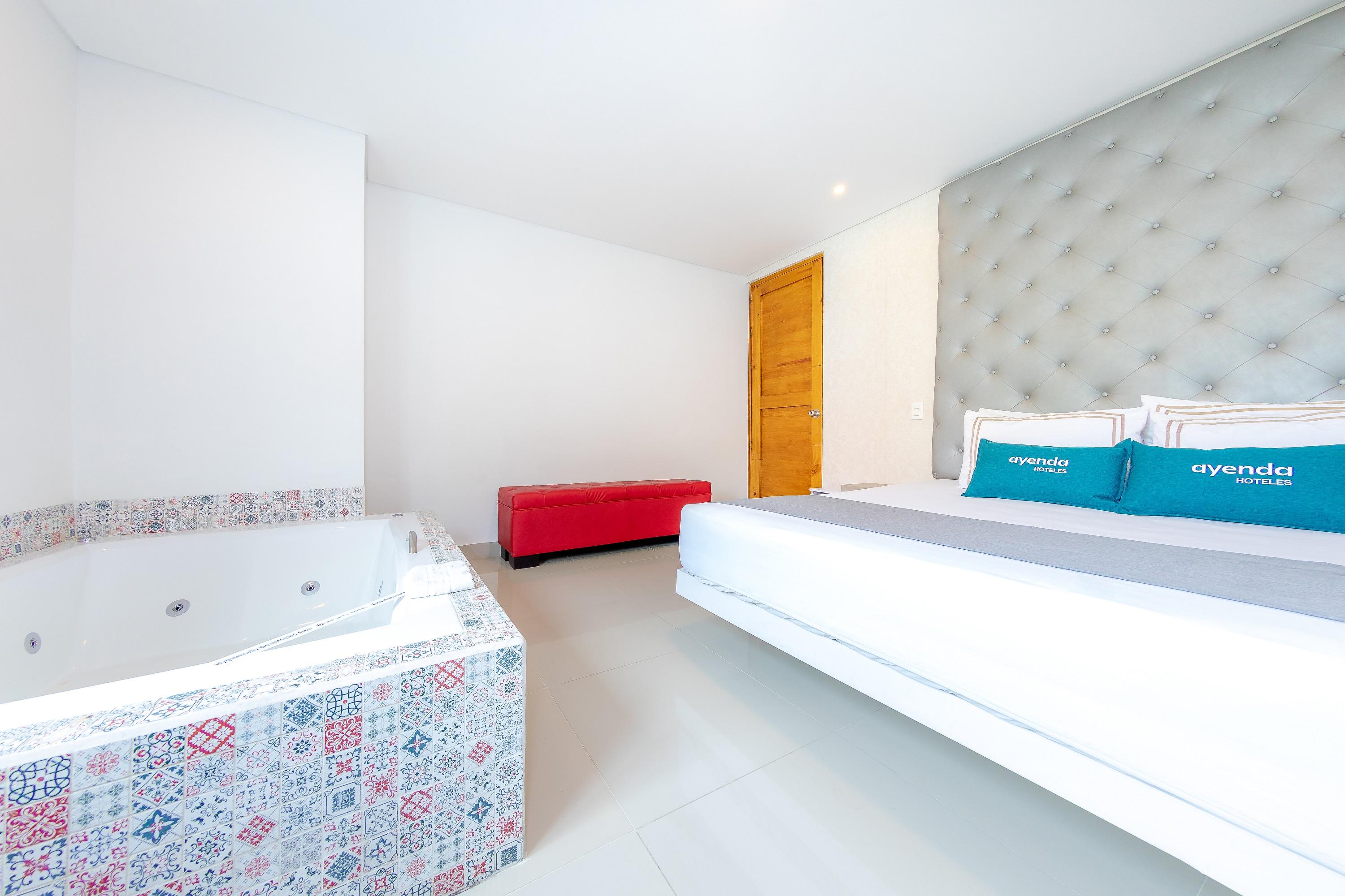 Infinity Hotel Меделин Екстериор снимка