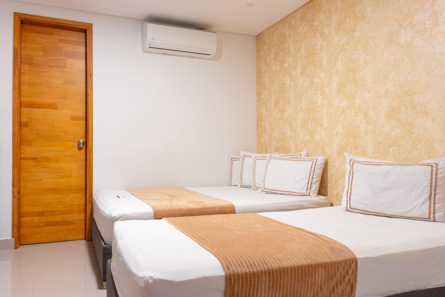 Infinity Hotel Меделин Екстериор снимка