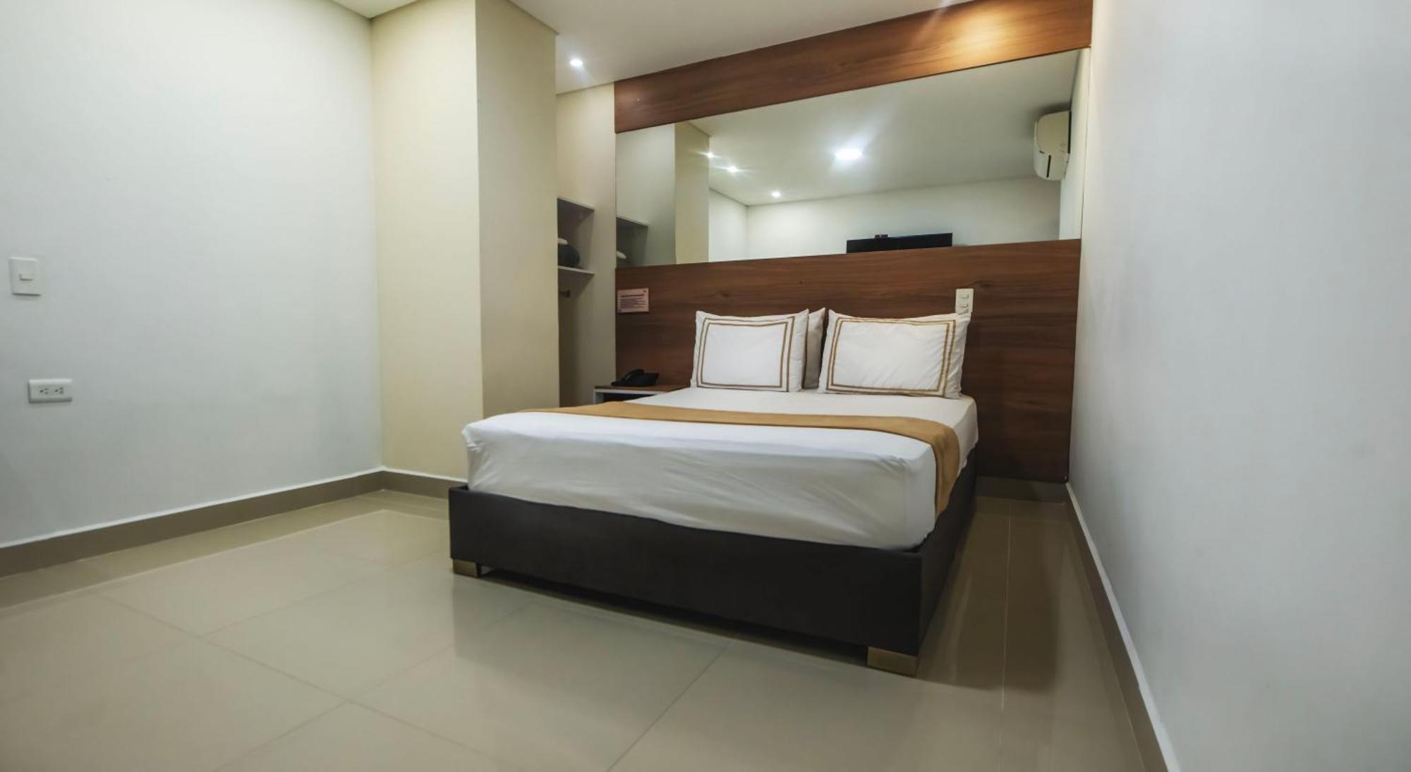 Infinity Hotel Меделин Екстериор снимка