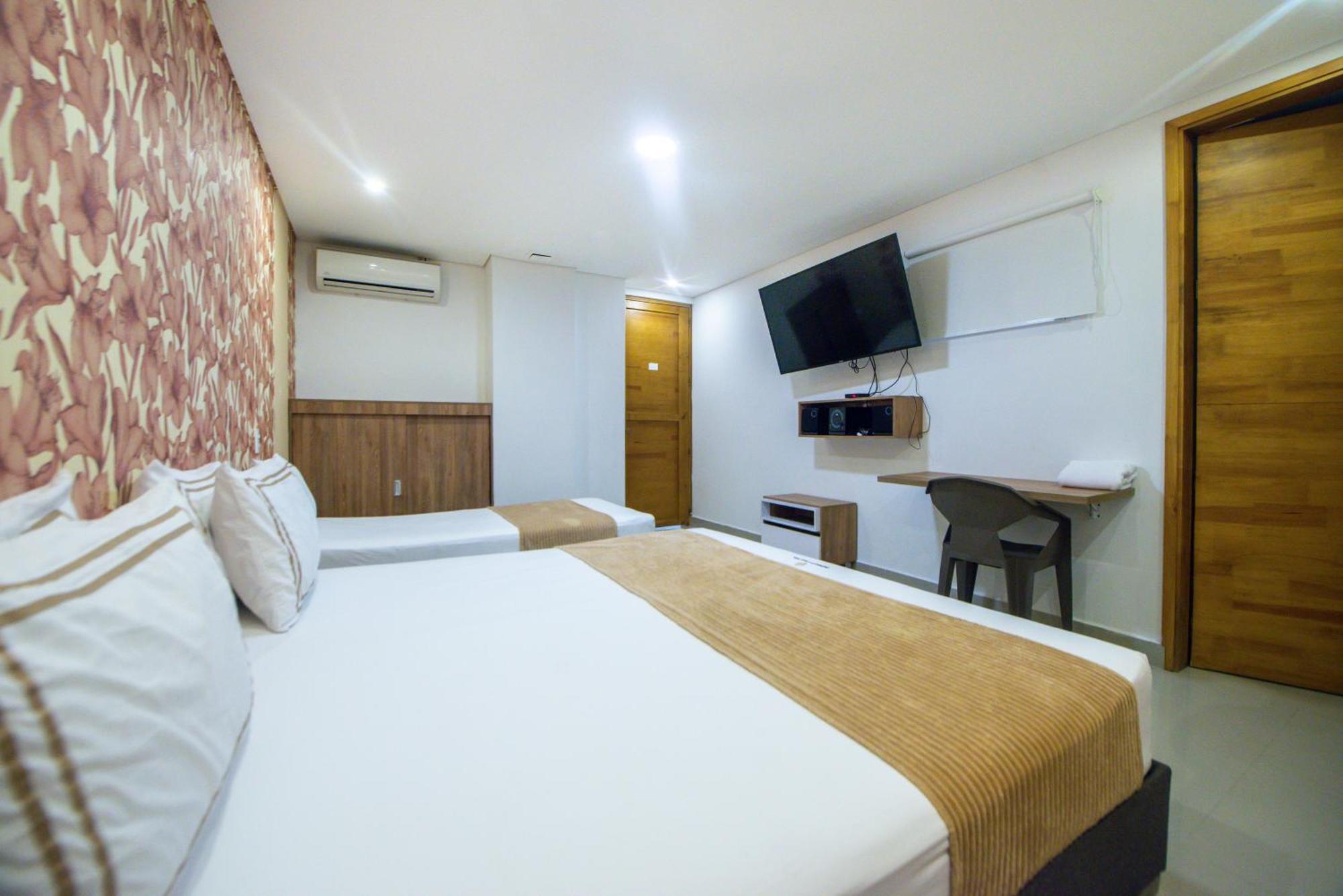 Infinity Hotel Меделин Екстериор снимка