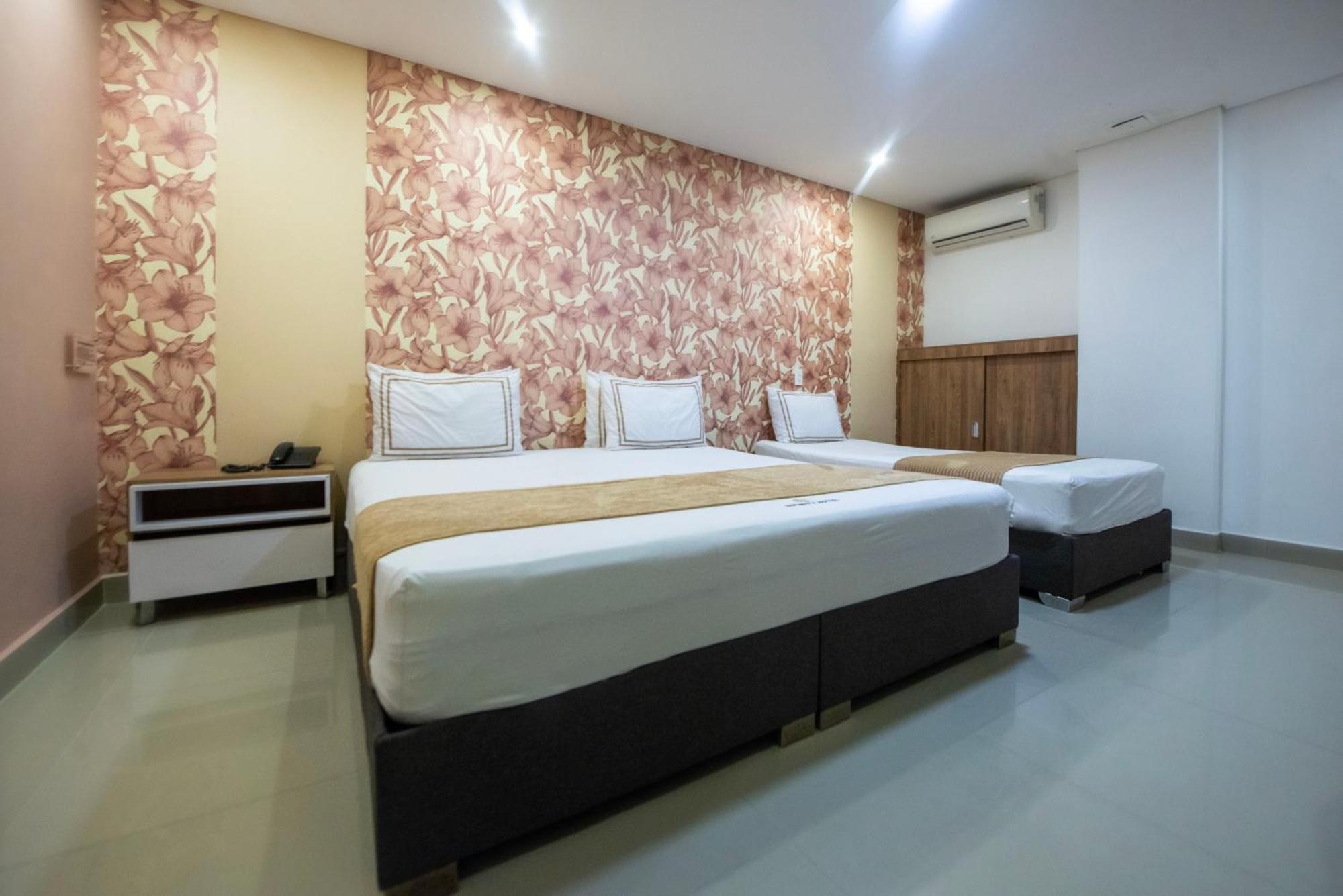 Infinity Hotel Меделин Екстериор снимка